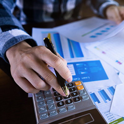 découvrez notre cabinet comptable situé dans le morbihan, spécialisé dans l'accompagnement des entrepreneurs et des entreprises. profitez de notre expertise en gestion comptable, prestations fiscales et conseils financiers pour optimiser la santé de votre activité.