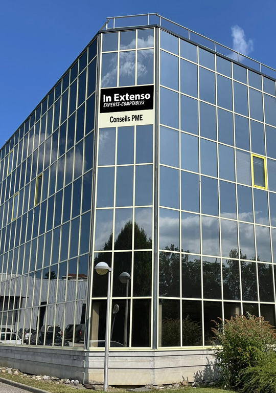 découvrez nos services d'expertise comptable à annecy. profitez de conseils personnalisés et d'un accompagnement professionnel pour la gestion de votre entreprise, l'optimisation fiscale et la comptabilité. contactez notre expert comptable pour des solutions adaptées à vos besoins.