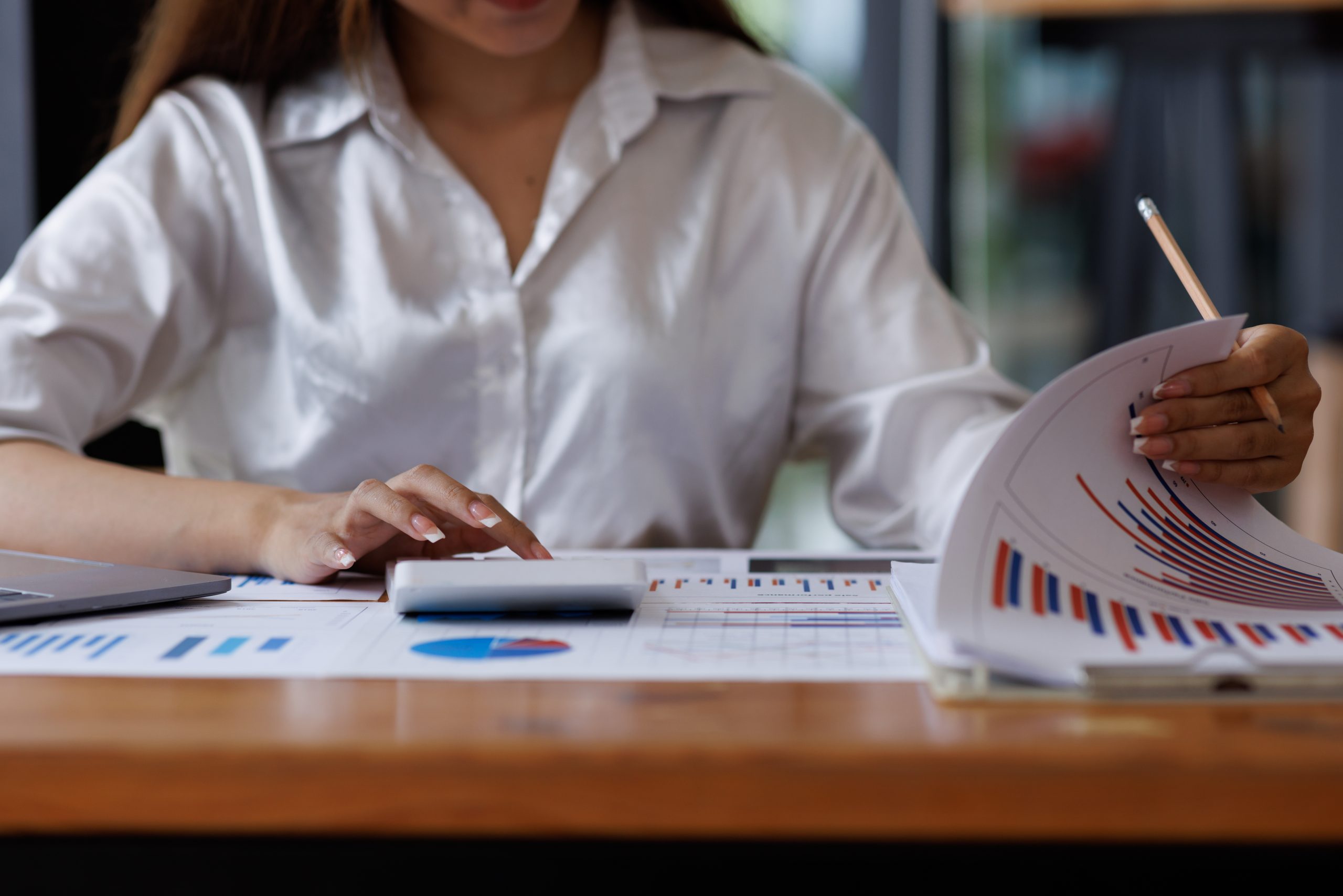 découvrez notre cabinet d'expertise comptable à paris 19, offrant des services sur-mesure pour les entreprises et travailleurs indépendants. profitez de conseils financiers personnalisés et d'une gestion comptable optimale pour assurer la réussite de votre activité.