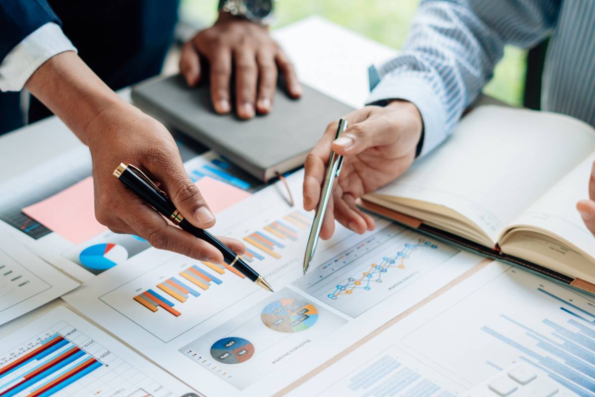 découvrez comment les experts-comptables s'adaptent aux nouvelles exigences du marché grâce à une évolution continue de leurs compétences. explorez les stratégies et formations innovantes qui garantissent leur efficacité et leur pertinence dans un monde en constante mutation.