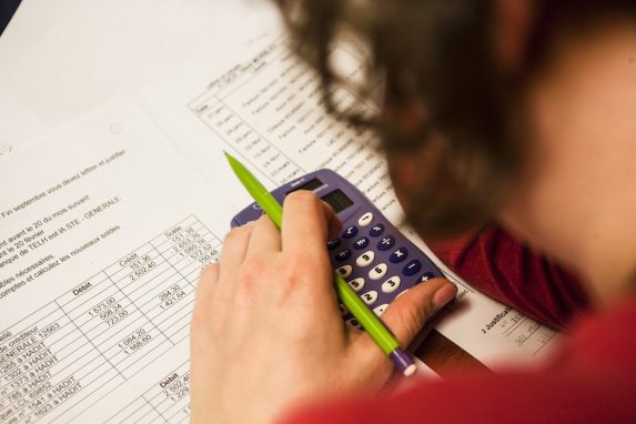 découvrez atout stage comptable, votre allié pour trouver des stages en comptabilité. profitez d'opportunités uniques pour développer vos compétences et booster votre carrière dans le domaine comptable.