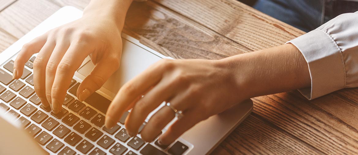 découvrez les principaux avantages d'un cabinet comptable en ligne : gain de temps, réduction des coûts, accessibilité 24/7 et expertise à portée de main pour optimiser la gestion de votre entreprise.