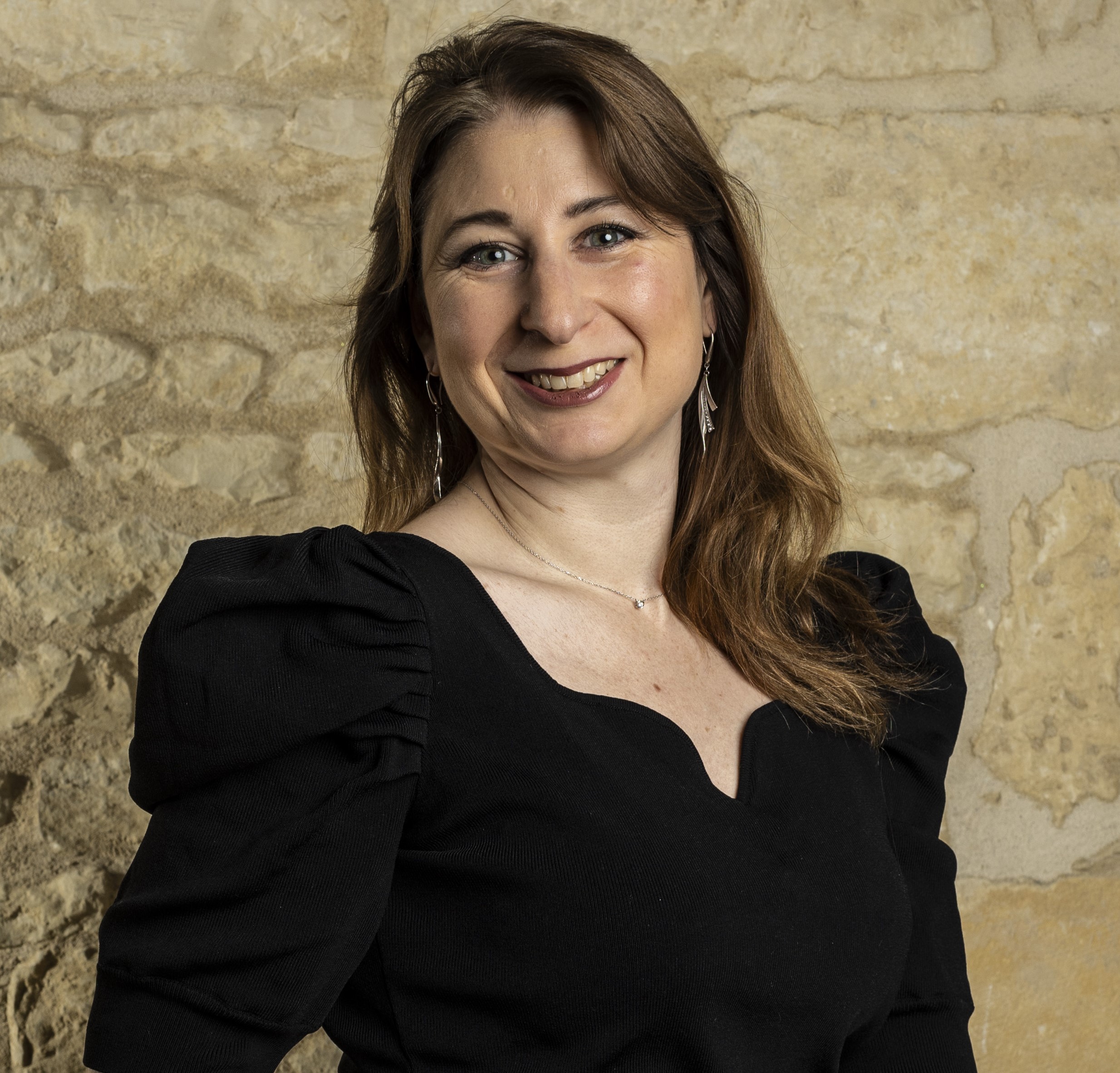 découvrez les avantages d'un cabinet comptable à marennes : expertise locale, conseils personnalisés et optimisation fiscale pour les entreprises et entrepreneurs. profitez d'un suivi de qualité et d'un accompagnement sur mesure pour la gestion de vos finances.