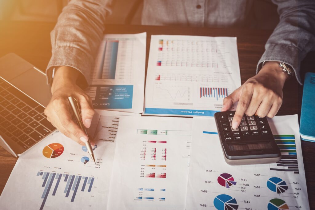 découvrez les nombreux avantages d'un cabinet d'expert-comptable en ille-et-vilaine. bénéficiez d'une expertise personnalisée, d'un accompagnement sur mesure et d'une gestion optimisée de vos finances pour assurer la croissance de votre entreprise. faites confiance à des professionnels pour simplifier votre comptabilité et maximiser vos ressources.