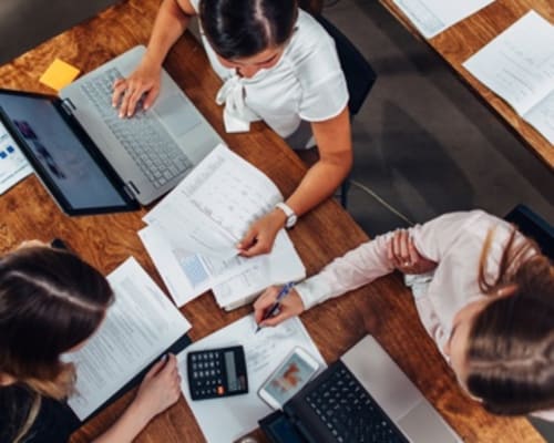 découvrez les avantages d'un cabinet d'expertise comptable à toulouse : conseils personnalisés, optimisation fiscale, gestion simplifiée de vos finances, et accompagnement dans la croissance de votre entreprise. faites le choix de la sérénité pour votre comptabilité.