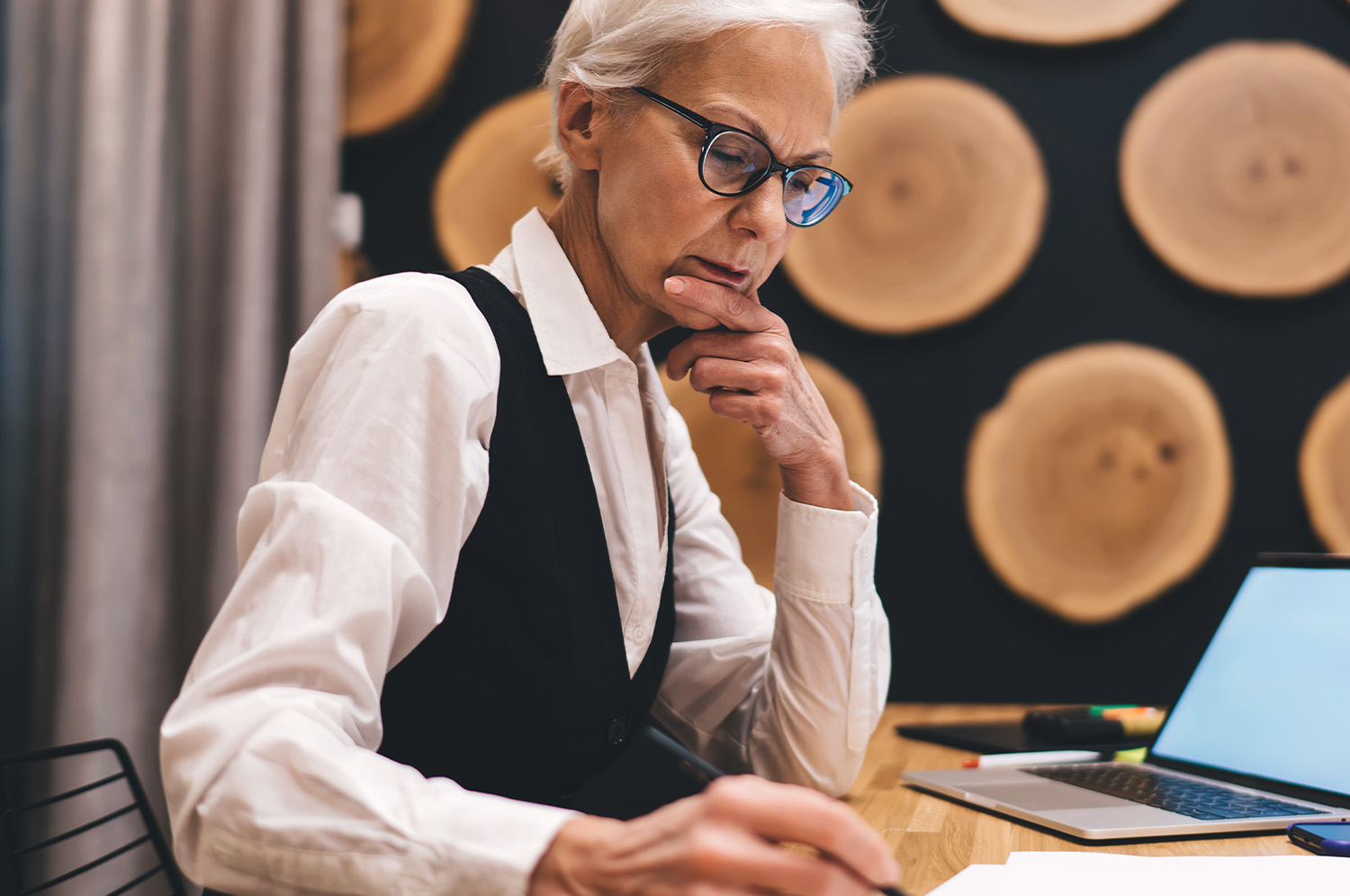 découvrez les nombreux avantages d'embaucher un expert-comptable pour gérer vos finances. optimisez votre fiscalité, gagnez du temps, et bénéficiez de conseils personnalisés adaptés à votre activité.