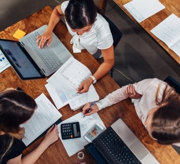 découvrez les nombreux avantages de faire appel à un expert-comptable pour votre entreprise : gestion optimisée de vos finances, conseils personnalisés, réduction des risques fiscaux et gain de temps précieux.