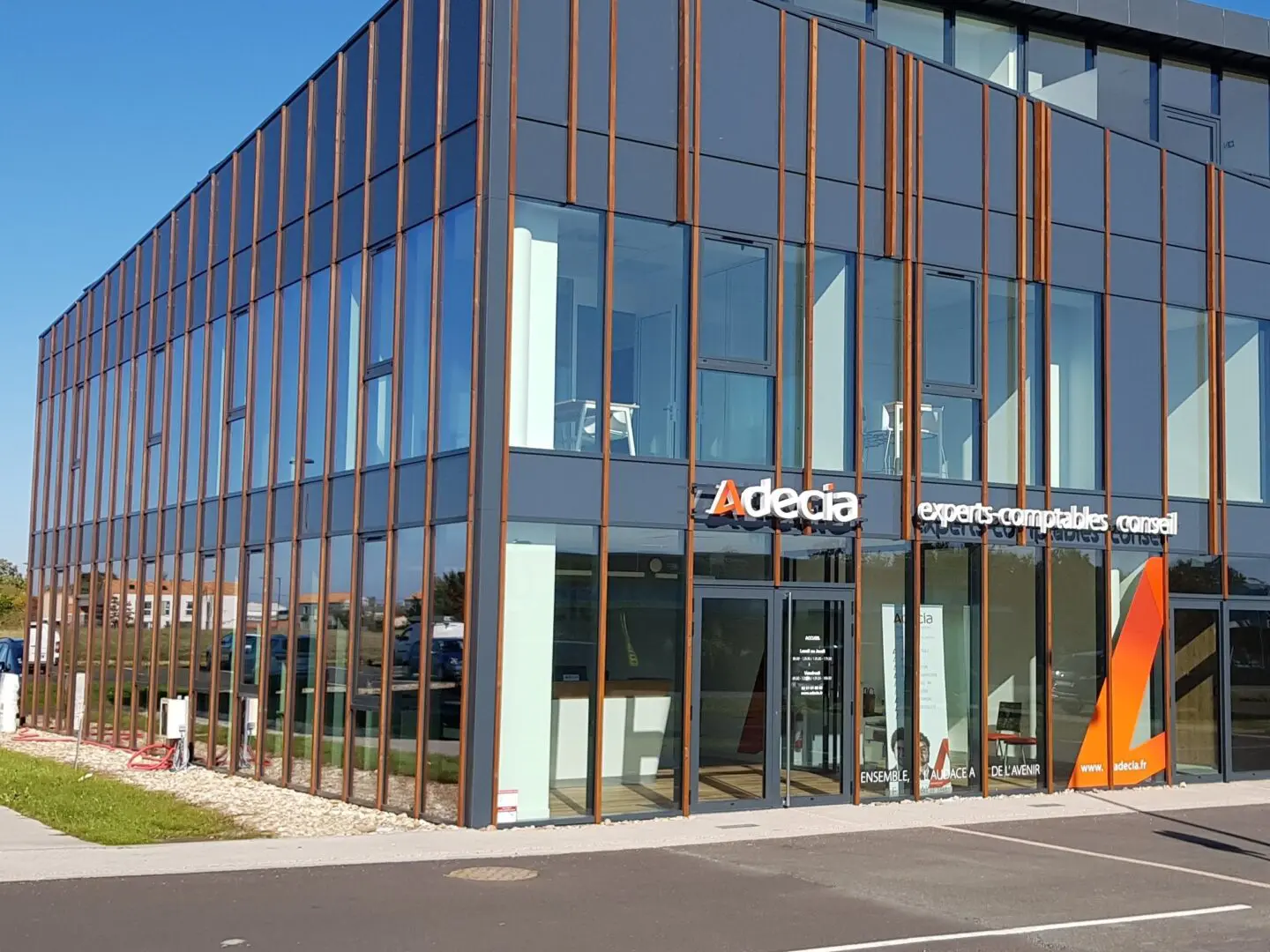 découvrez les nombreux avantages de faire appel à un expert-comptable aux sables d'olonne. profitez d'une gestion financière optimisée, de conseils personnalisés et d'un accompagnement adapté à vos besoins, tout en vous concentrant sur le développement de votre activité.