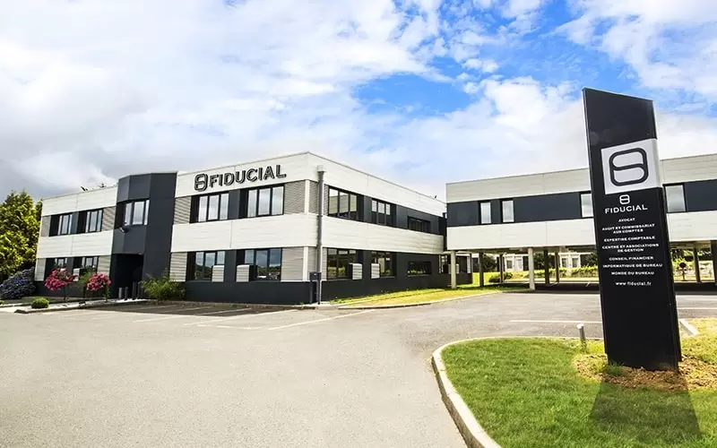 découvrez les avantages de faire appel à un expert comptable à saint-brieuc : expertise locale, conseils personnalisés, optimisation fiscale et gestion simplifiée de vos finances.