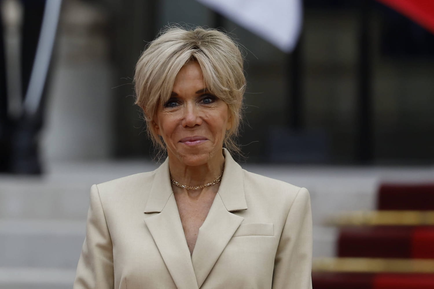 découvrez les services de brigitte, expert-comptable à aix, spécialisée dans l'accompagnement des entreprises pour la gestion de leur comptabilité, l'optimisation fiscale et le conseil financier. profitez d'une expertise personnalisée et d'un suivi adapté à vos besoins.