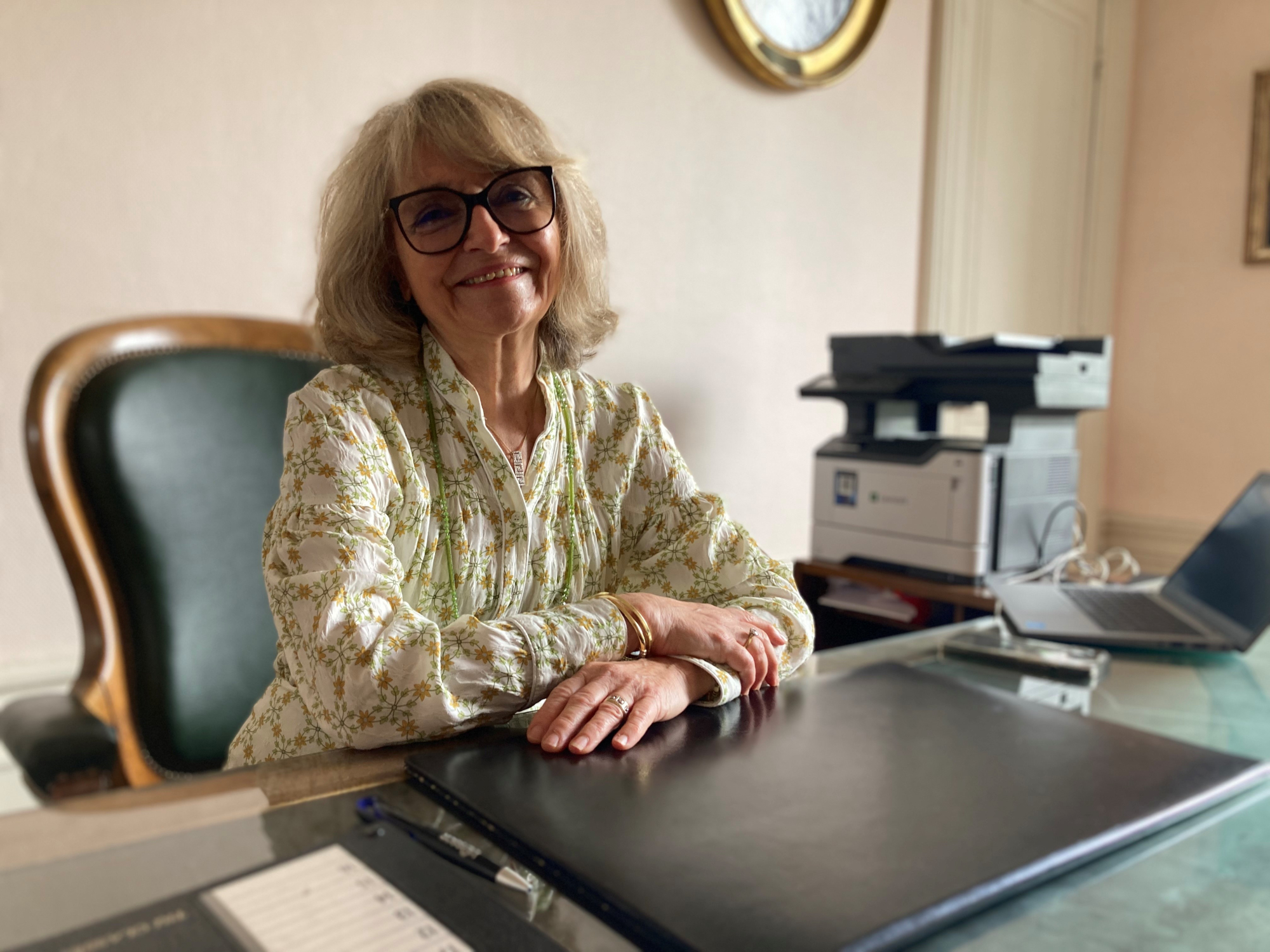 découvrez brigitte, votre experte comptable à aix, spécialisée dans l'accompagnement des entreprises et des indépendants. profitez de conseils personnalisés pour optimiser votre gestion financière et fiscale.