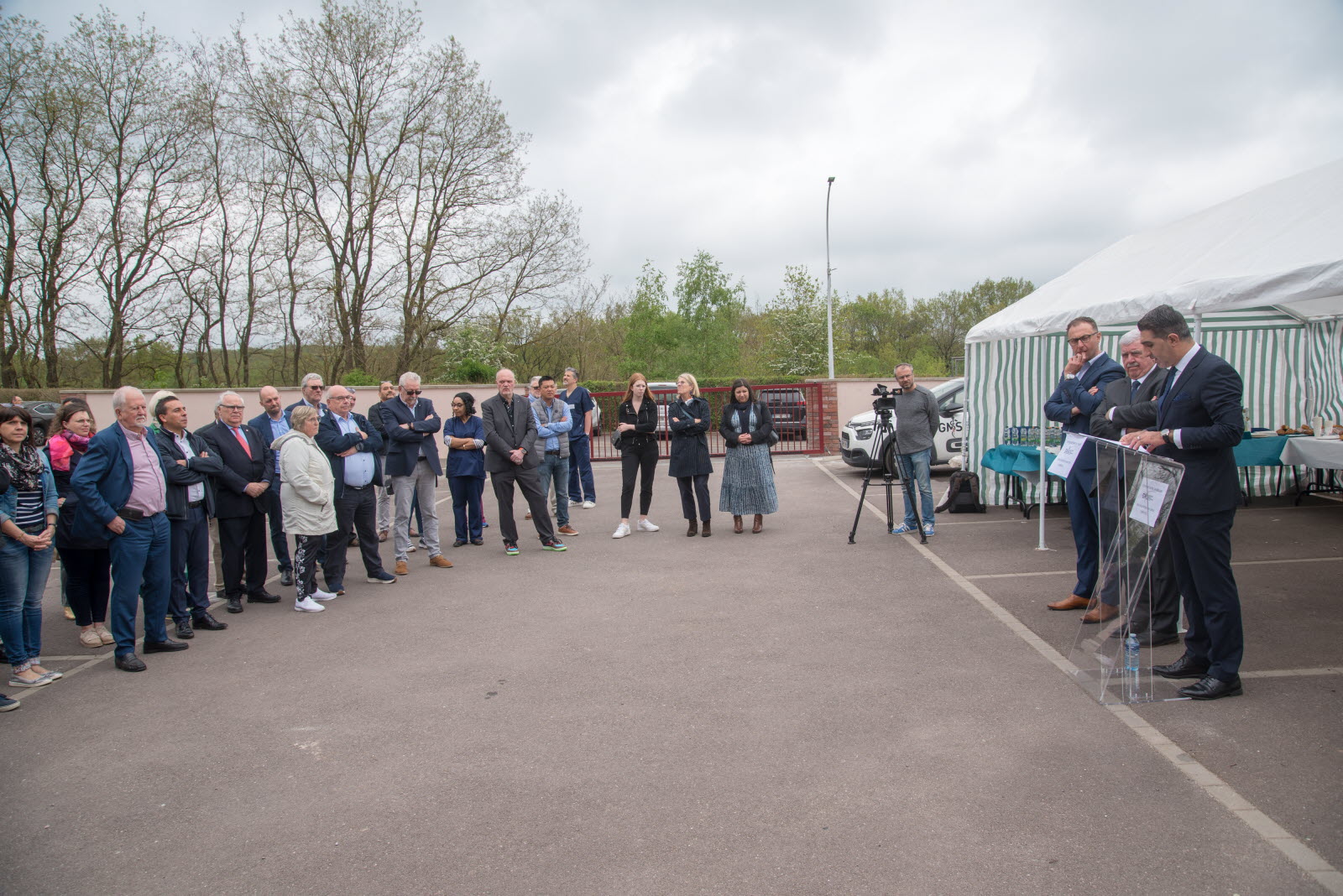 découvrez le cabinet chahbi, un expert en conseils juridiques et financiers, offrant des solutions personnalisées pour vos besoins. notre équipe dévouée s'engage à vous accompagner avec professionnalisme et à garantir la réussite de vos projets.