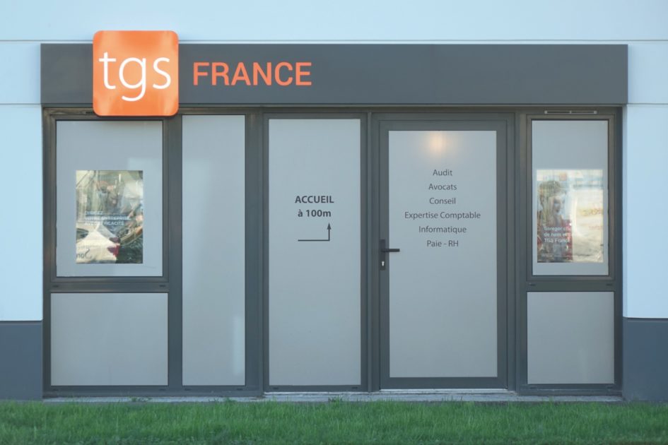 découvrez le cabinet choucha, votre expert-comptable à paris, offrant des solutions sur mesure pour les entrepreneurs et les entreprises. profitez d'un accompagnement personnalisé pour optimiser votre comptabilité et garantir la réussite de votre activité.