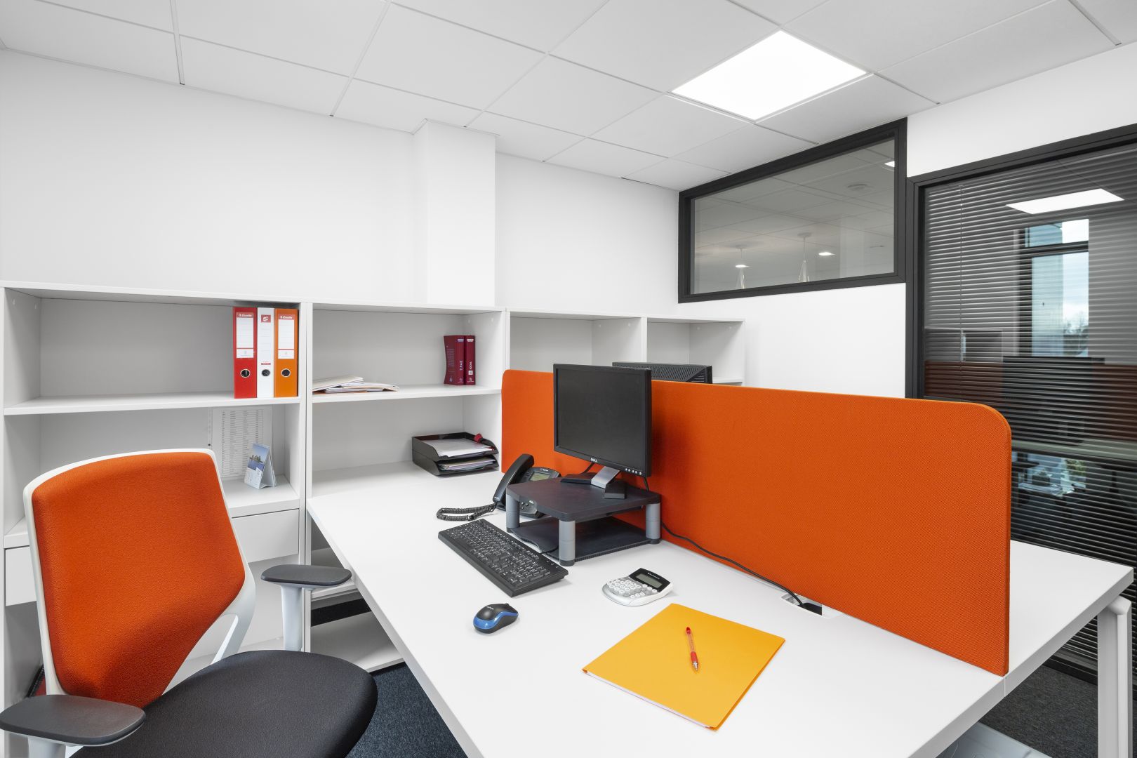 découvrez notre cabinet comptable, spécialiste de la gestion financière et fiscale. nous vous aidons à optimiser vos ressources, respecter vos obligations légales et propulser votre entreprise vers le succès grâce à nos services personnalisés et notre expertise reconnue.