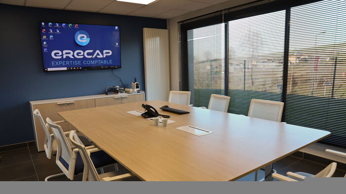 découvrez une opportunité unique d'acquérir un cabinet comptable en pleine expansion. idéal pour les professionnels de la comptabilité cherchant à développer leur activité ou à s'installer rapidement. ne manquez pas cette chance d'investir dans un secteur en croissance avec une clientèle fidèle et un potentiel de développement significatif.