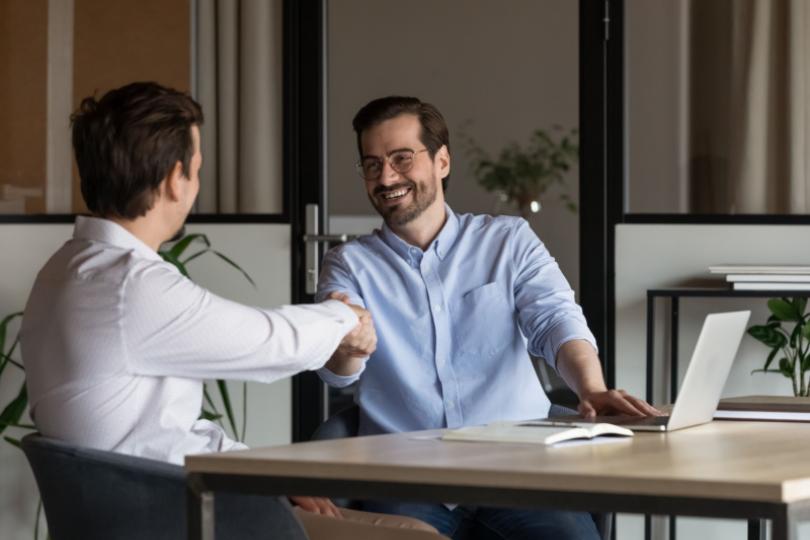 découvrez une opportunité unique d'acquérir un cabinet comptable bien établi, offrant une clientèle fidèle et des services diversifiés. idéal pour les professionnels en quête d'expansion ou d'investissement dans le secteur comptable. ne manquez pas cette chance de prendre les rênes d'une entreprise prospère.