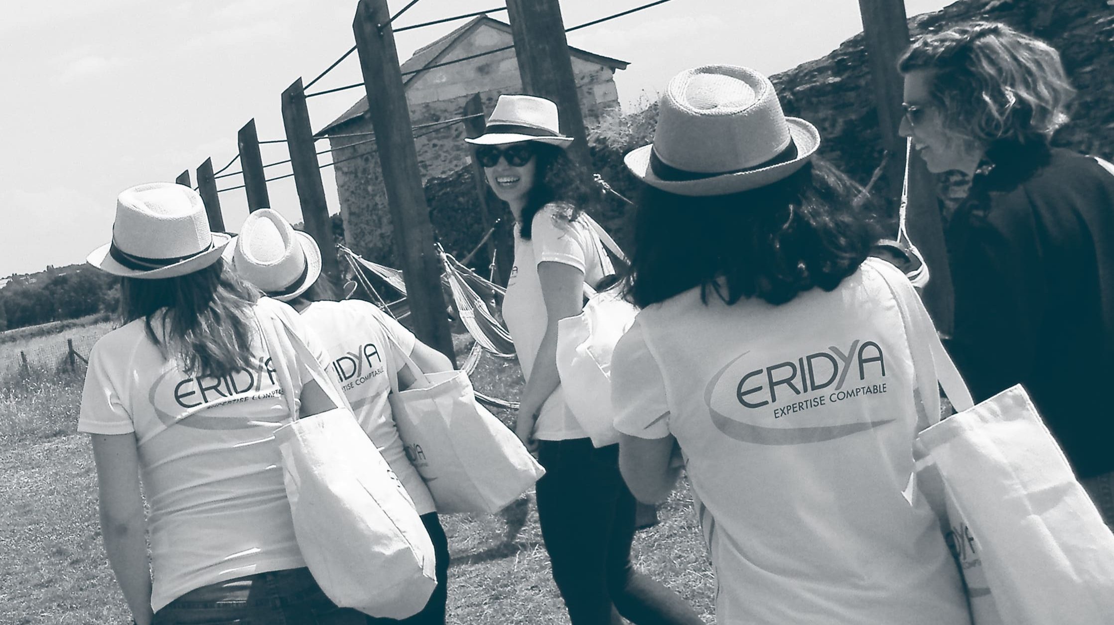 découvrez notre cabinet comptable à angers, spécialisé dans la gestion de vos finances et la comptabilité d'entreprise. profitez de conseils personnalisés et d'un accompagnement de qualité pour optimiser la rentabilité de votre activité.