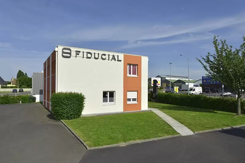 découvrez notre cabinet comptable à avranches, spécialisé dans la gestion financière et fiscale des entreprises. notre équipe d'experts vous accompagne dans la comptabilité, la fiscalité et les conseils stratégiques pour assurer la réussite de votre activité.