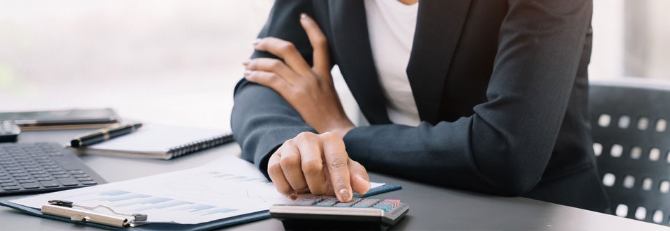 découvrez notre cabinet comptable à beaucouzé, spécialisé dans l'accompagnement des entreprises pour une gestion financière optimale. nos experts sont à votre service pour vous aider dans la tenue de votre comptabilité, la déclaration fiscale et le conseil en gestion.