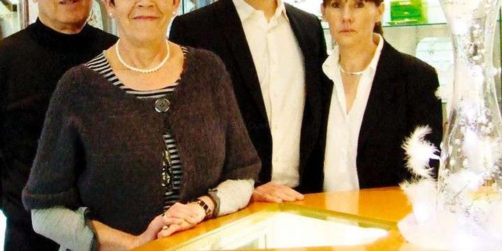 découvrez notre cabinet comptable spécialisé dans le domaine des bijouteries. nous offrons des services personnalisés pour optimiser votre gestion financière et fiscale, assurer la conformité réglementaire et vous accompagner dans la croissance de votre activité. confiez-nous vos chiffres pour que vous puissiez vous concentrer sur votre passion : la création de bijoux.