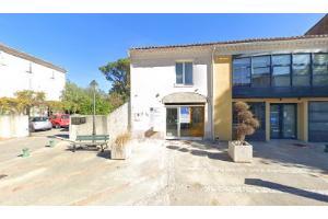 découvrez notre cabinet comptable à bollène, spécialisé dans l'accompagnement des entreprises et des particuliers pour la gestion de leurs finances. profitez d'un service personnalisé, d'une expertise reconnue et d'un conseil adapté à vos besoins. contactez-nous pour optimiser votre comptabilité dès aujourd'hui !