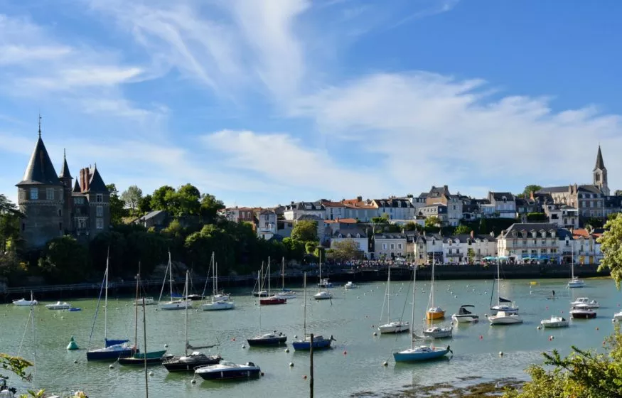 découvrez notre cabinet comptable situé en bord de mer, où expertise et proximité se rencontrent. nous proposons des solutions adaptées aux entreprises et particuliers, accompagnant chaque client avec professionnalisme et convivialité. profitez d'un service personnalisé dans un cadre agréable.