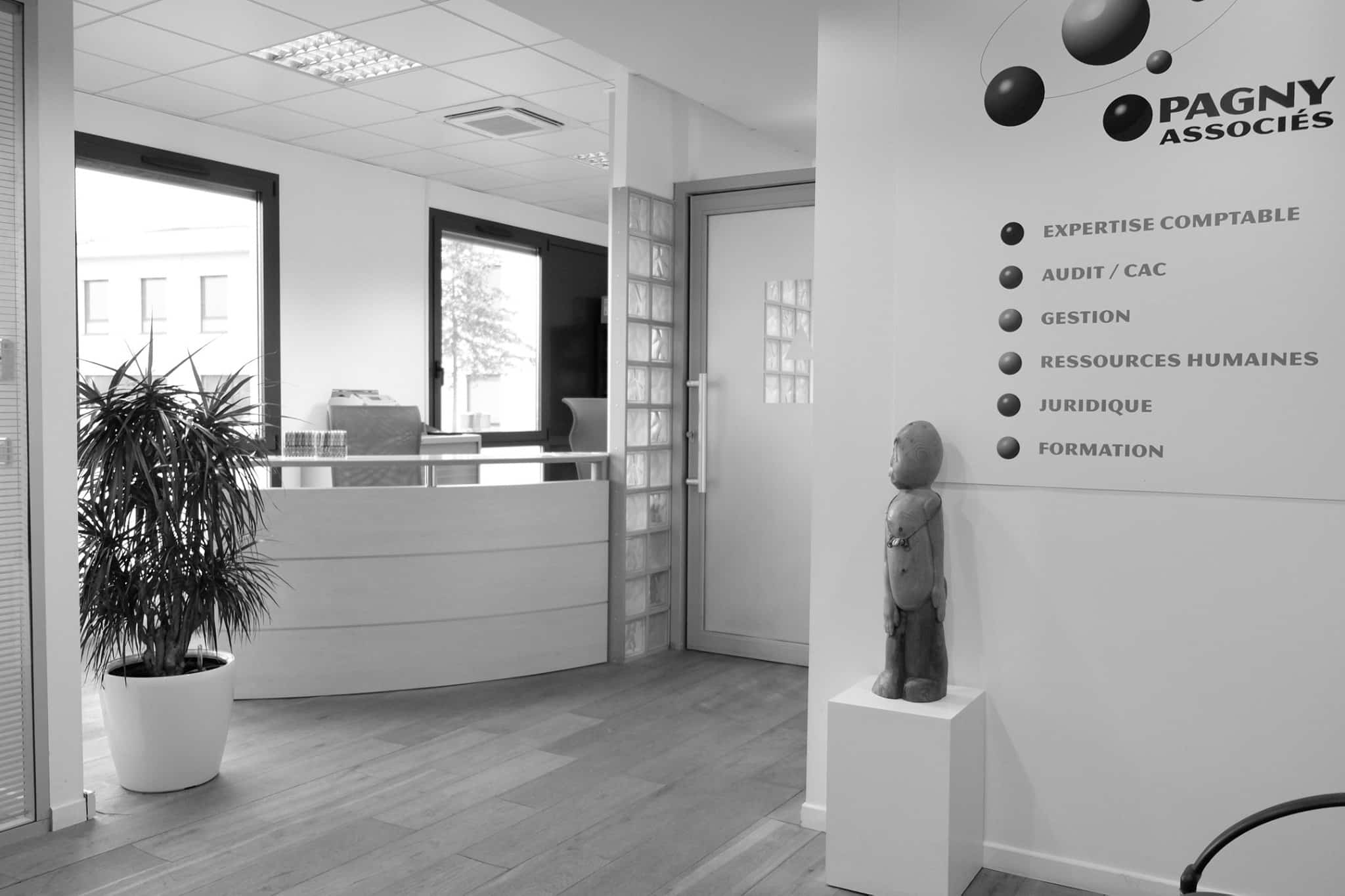 découvrez le cabinet comptable chanteloup, votre partenaire de confiance pour une gestion financière efficace et des conseils personnalisés. notre équipe d'experts vous accompagne dans l'optimisation de votre comptabilité et la conformité fiscale. contactez-nous dès aujourd'hui!