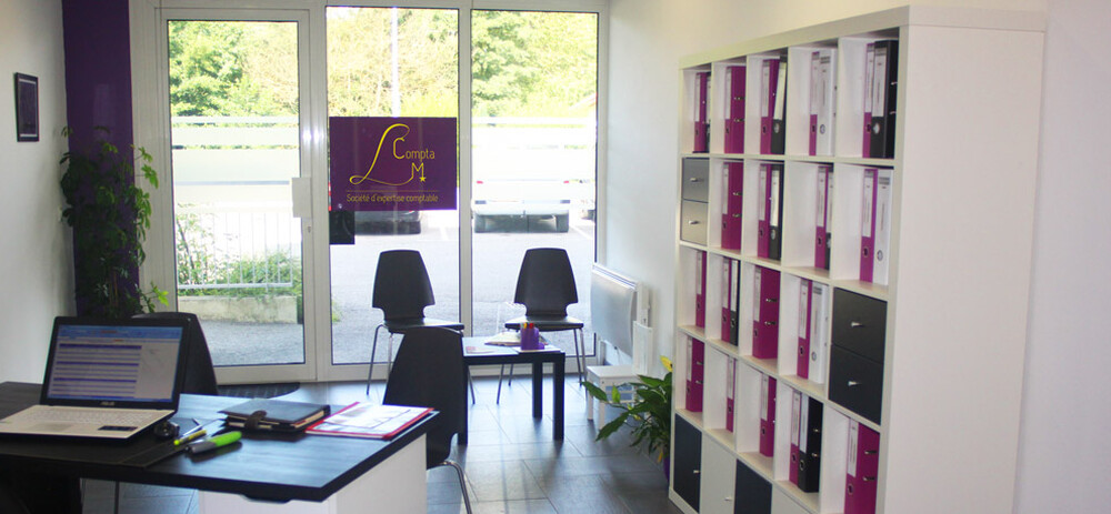 découvrez notre cabinet comptable en haute-savoie, spécialisé dans la gestion financière des entreprises. profitez d'un accompagnement sur-mesure pour optimiser votre comptabilité et garantir la conformité de vos obligations fiscales. contactez-nous pour un rendez-vous!