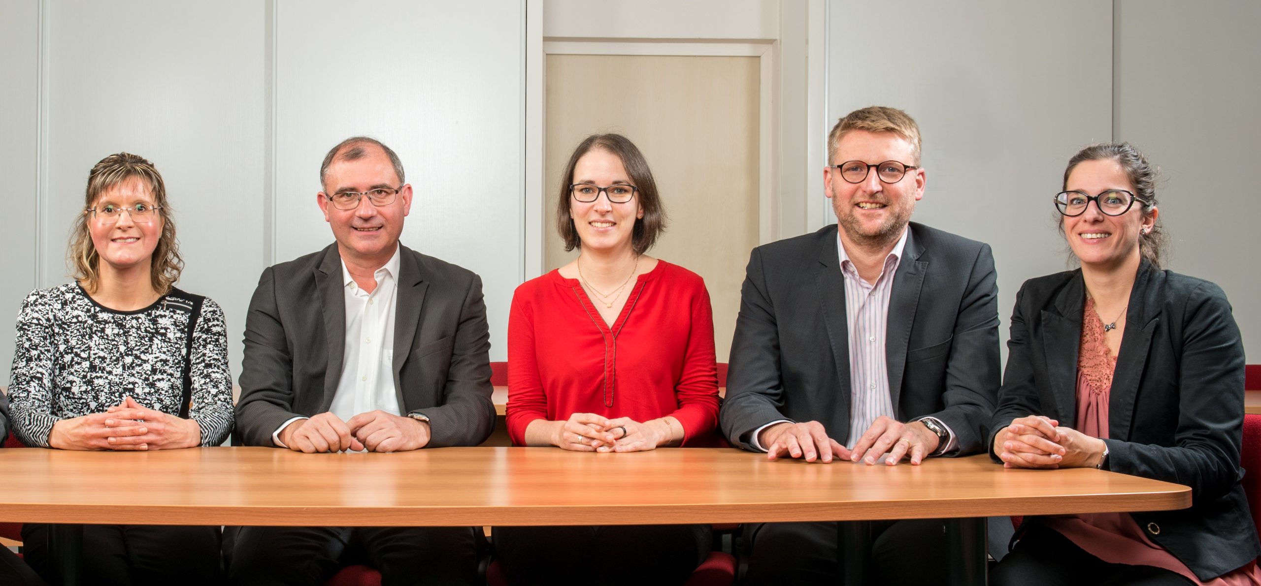 découvrez notre cabinet comptable à la roche-sur-yon, spécialisé dans l'accompagnement des entreprises et des particuliers. nos experts-comptables vous offrent des services personnalisés pour la gestion de votre comptabilité, déclarations fiscales et conseils stratégiques. contactez-nous pour optimiser votre gestion financière.