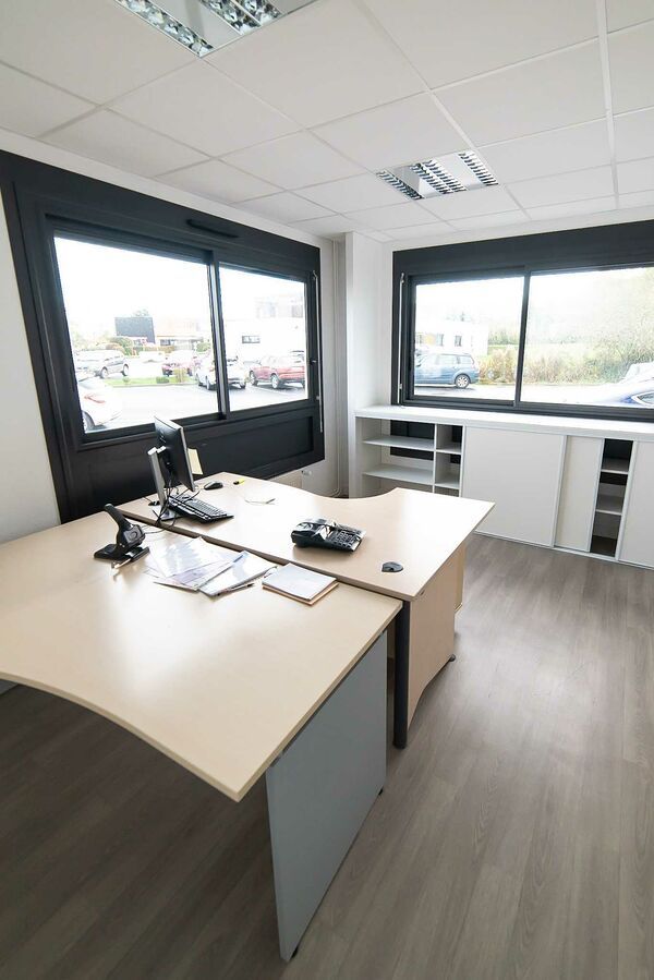 découvrez notre cabinet comptable spécialisé pour les menuisiers, offrant des solutions personnalisées pour la gestion de votre entreprise. bénéficiez d'un accompagnement professionnel et de conseils experts pour optimiser votre comptabilité et votre fiscalité.