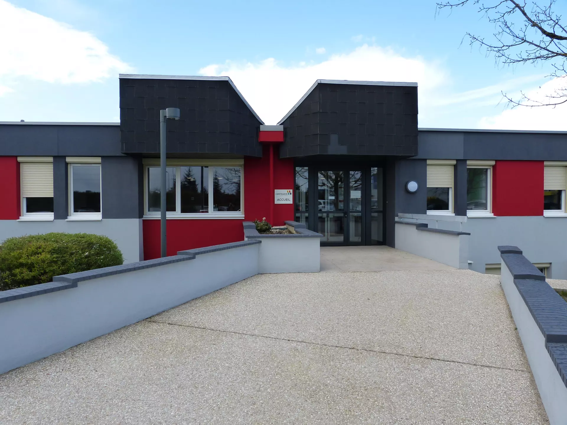 découvrez notre cabinet comptable à montargis, spécialisé dans l'accompagnement des entreprises et des particuliers. nous offrons des services personnalisés en comptabilité, fiscalité et conseil financier pour optimiser votre gestion et garantir votre succès.