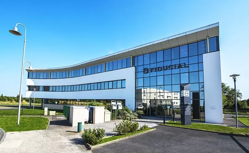 découvrez notre cabinet comptable à poitiers, spécialisé dans la gestion de vos finances. nous offrons des services personnalisés pour les entreprises et les particuliers, garantissant un accompagnement de qualité pour toutes vos démarches comptables.