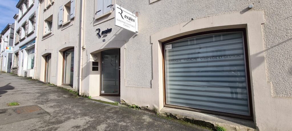 découvrez notre cabinet comptable à quimper, spécialisé dans la gestion financière et fiscale des entreprises. profitez de conseils sur mesure, d'un accompagnement personnalisé et d'une expertise reconnue pour optimiser la performance de votre activité.