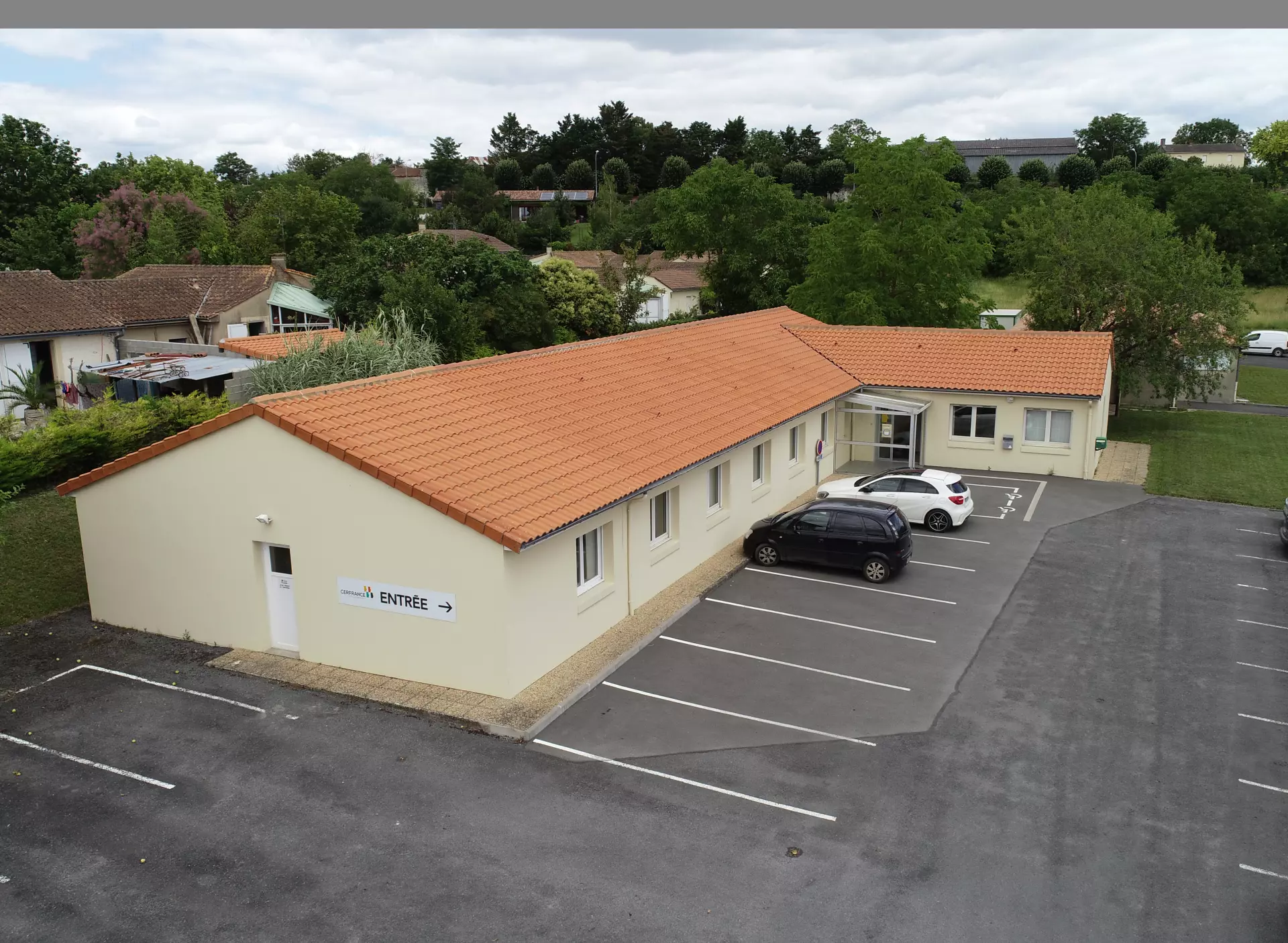 découvrez notre cabinet comptable situé rue des moissons, spécialisé dans l'accompagnement des entreprises pour une gestion financière efficace. notre équipe d'experts vous propose des solutions sur mesure pour optimiser votre comptabilité et vous aider à atteindre vos objectifs.