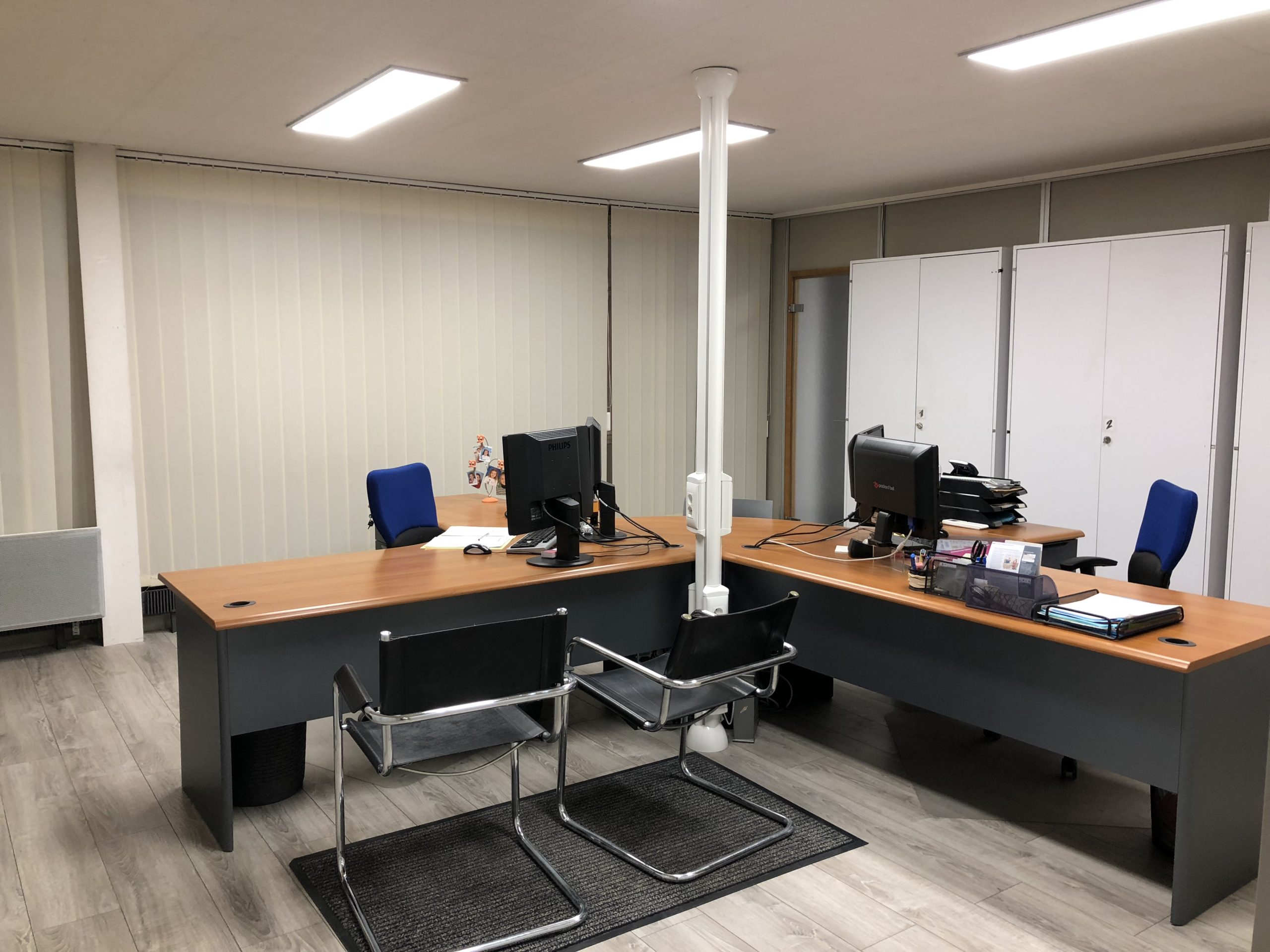 découvrez notre cabinet comptable à saint just, dédié à vous offrir des solutions sur mesure pour la gestion de votre entreprise. expertise, professionnalisme et conseils personnalisés au rendez-vous.