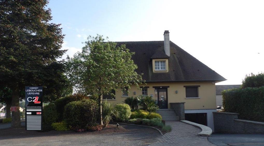 découvrez notre cabinet comptable à saint-lô, spécialisé dans l'accompagnement des entreprises et des particuliers. profitez de conseils personnalisés, d'un service de qualité et d'une expertise reconnue pour gérer efficacement votre comptabilité.