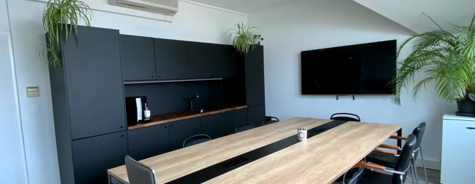 découvrez notre cabinet comptable situé dans le val d'oise, spécialisé dans l'accompagnement des entreprises et des particuliers. bénéficiez de conseils personnalisés, d'un suivi rigoureux de votre comptabilité et d'une expertise adaptée à vos besoins. confiez-nous votre gestion financière pour optimiser votre activité et atteindre vos objectifs.