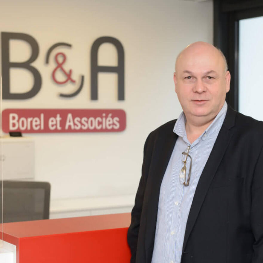 découvrez le cabinet durand, votre expert comptable de confiance, offrant des services personnalisés en comptabilité, fiscalité et conseil aux entreprises. profitez d'une expertise professionnelle pour optimiser la gestion de votre activité.