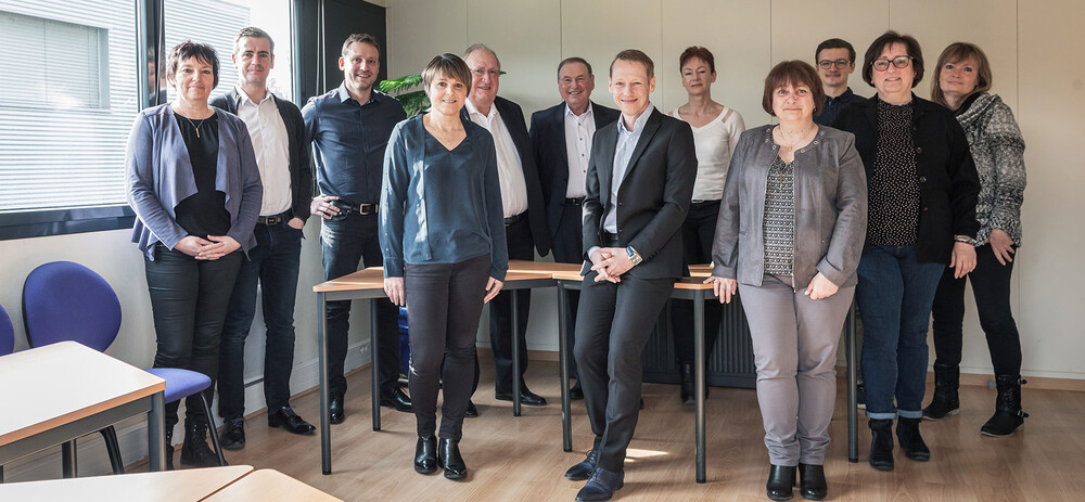 découvrez notre cabinet expert comptable, spécialisé dans l'accompagnement des entreprises pour optimiser leur gestion financière. nos experts vous offrent des conseils personnalisés en comptabilité, fiscalité et gestion pour assurer la croissance de votre activité.