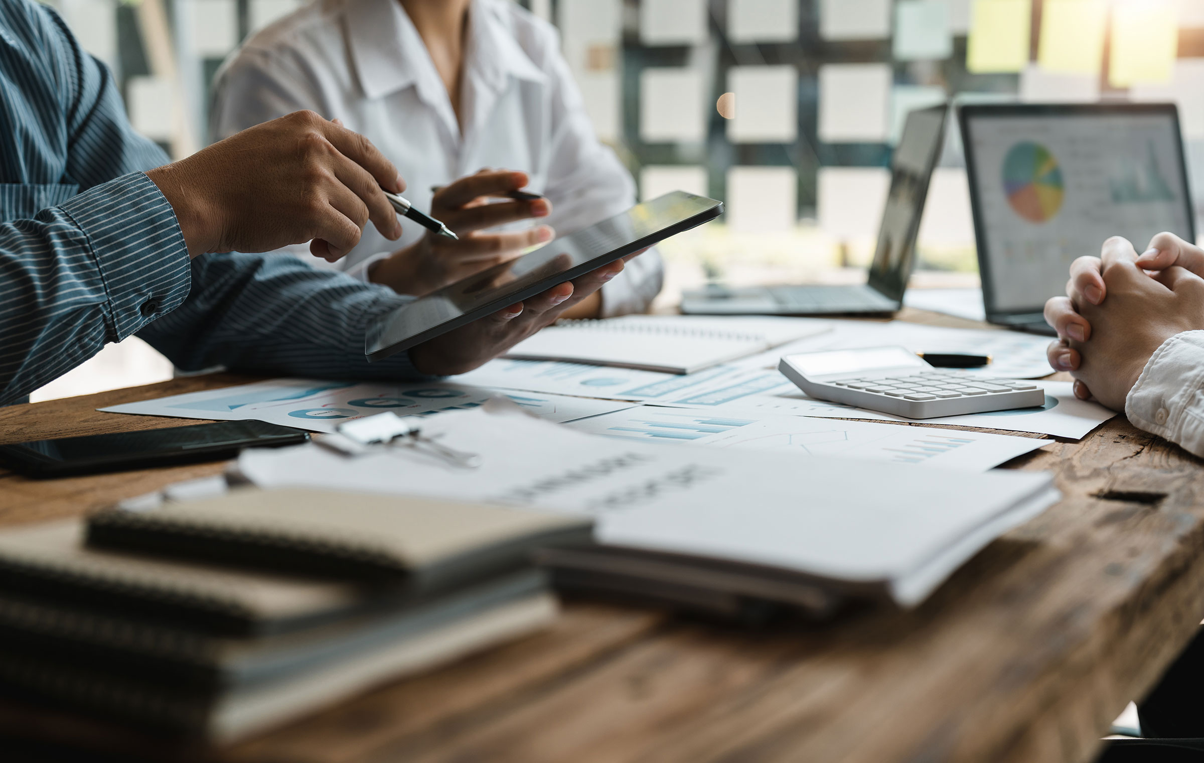 découvrez notre cabinet expert comptable, spécialisé dans l'accompagnement des entreprises pour une gestion financière optimale. nos experts vous proposent des services personnalisés, de la comptabilité à la fiscalité, pour vous aider à atteindre vos objectifs.