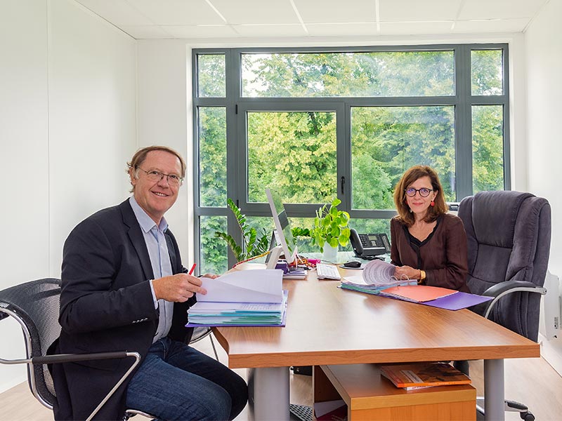 découvrez notre cabinet expert-comptable, spécialisé dans l'accompagnement des entreprises de toutes tailles. profitez de nos services personnalisés en comptabilité, fiscalité et conseil financier pour optimiser la gestion de votre entreprise.