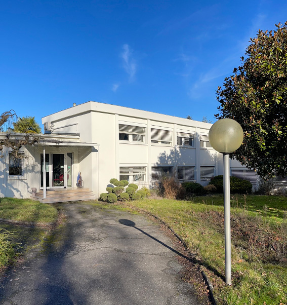 découvrez notre cabinet d'expertise comptable à angoulême, offrant des services personnalisés pour les entreprises et les particuliers. profitez de conseils fiscaux, de la gestion de la paie et d'une comptabilité fiable pour optimiser la santé financière de votre entreprise.