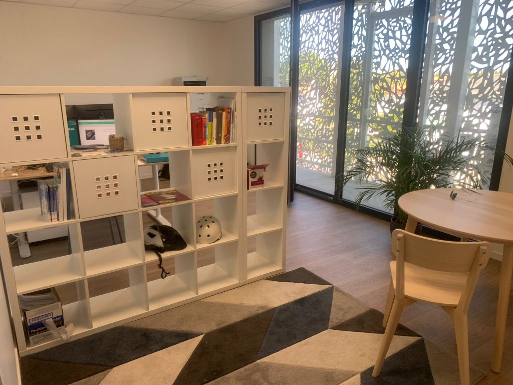 découvrez notre cabinet d'expertise comptable à bordeaux, dédié à accompagner les entreprises dans la gestion de leurs finances. profitez de conseils personnalisés, d'un service de qualité et d'une équipe d'experts à votre écoute pour optimiser votre comptabilité et assurer la croissance de votre activité.