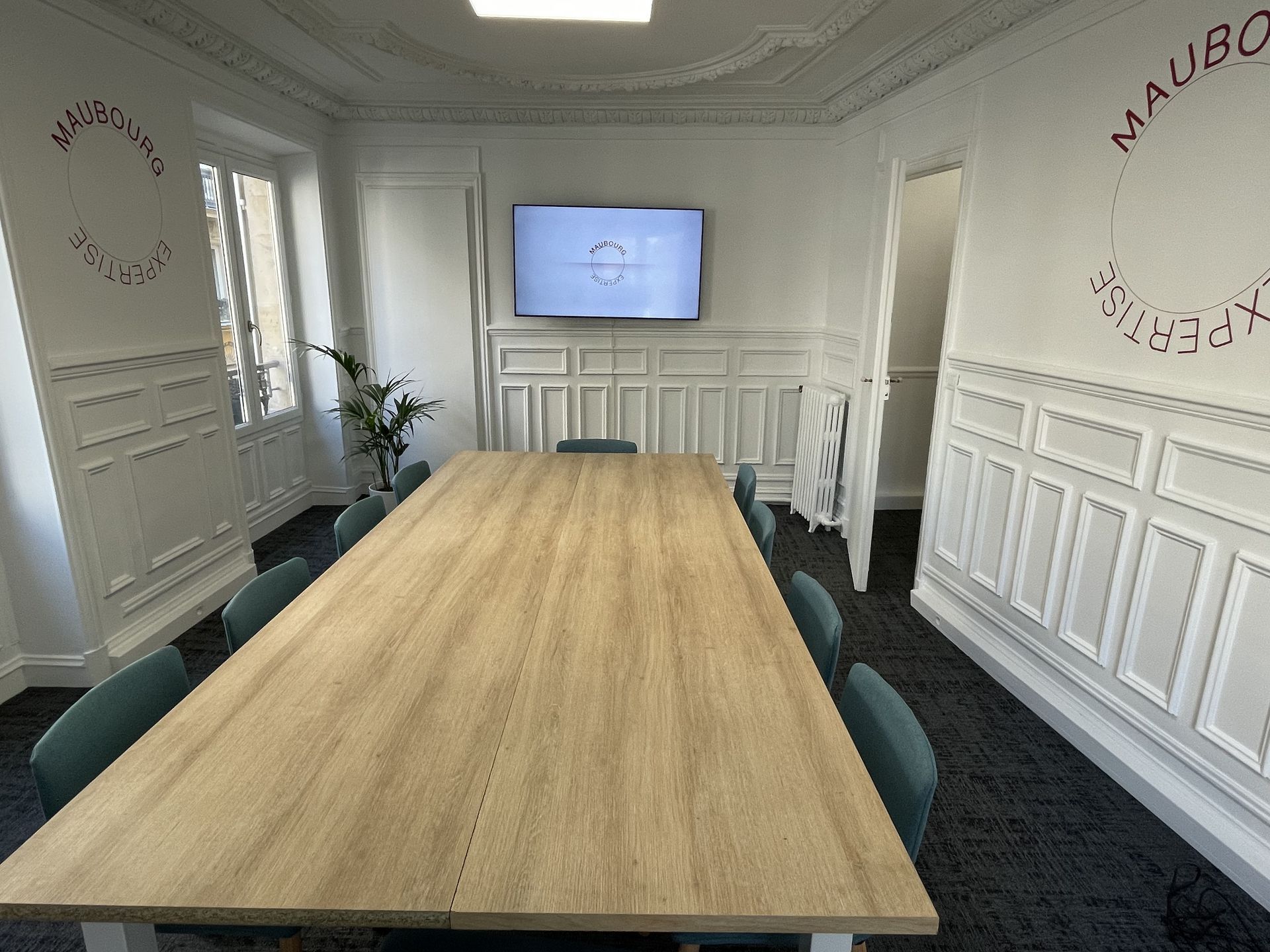 découvrez le cabinet expert comptable haussmann, votre partenaire de confiance pour la gestion de vos finances. bénéficiez d'une expertise sur mesure, d'un accompagnement personnalisé et de conseils adaptés à vos besoins. optimisez votre comptabilité et concentrez-vous sur la croissance de votre entreprise.