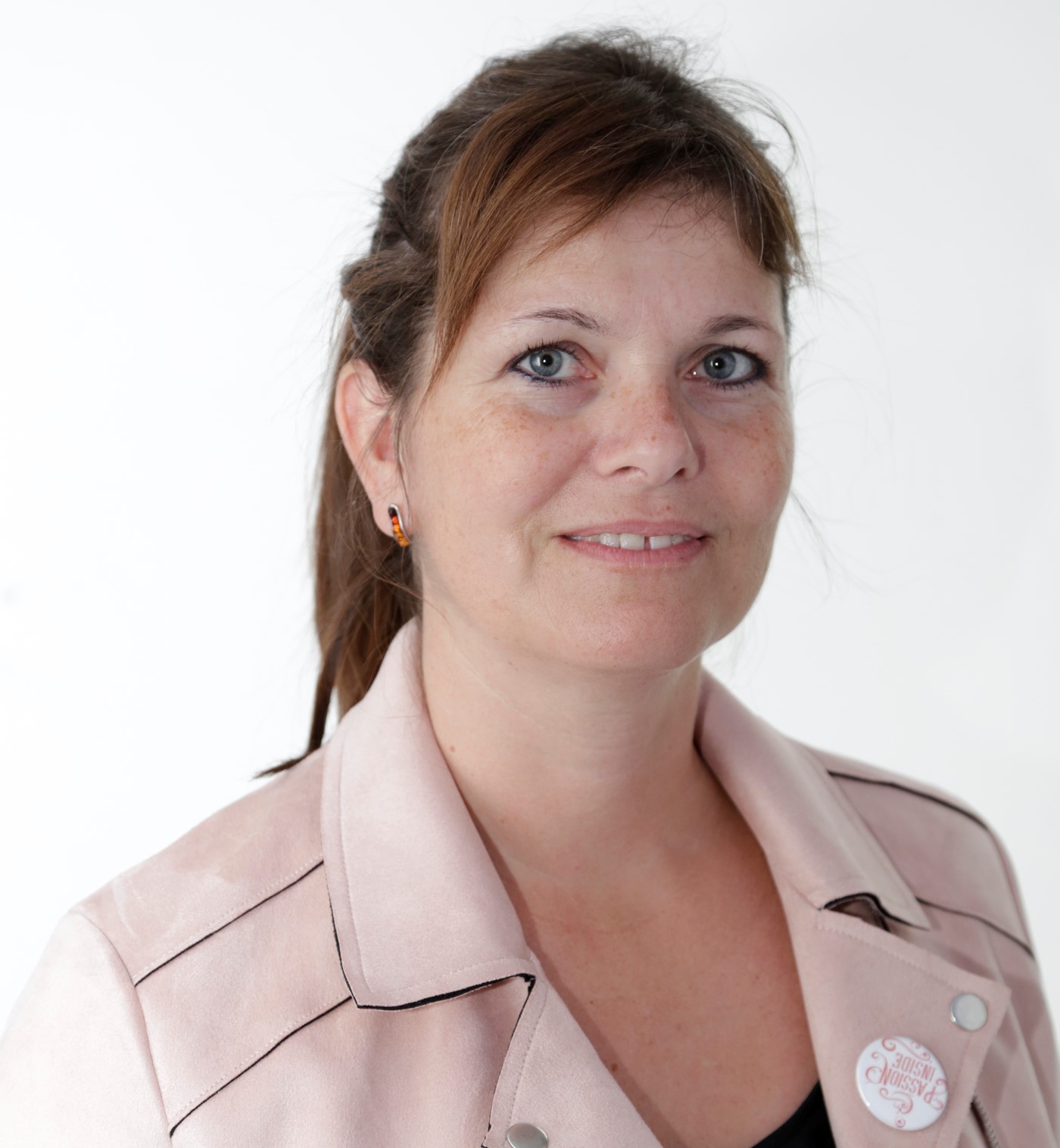découvrez le cabinet d'expertise comptable meyreuil, offrant des services sur mesure pour les entreprises et les particuliers. profitez de conseils professionnels en comptabilité, fiscalité et gestion financière pour optimiser la réussite de vos projets.
