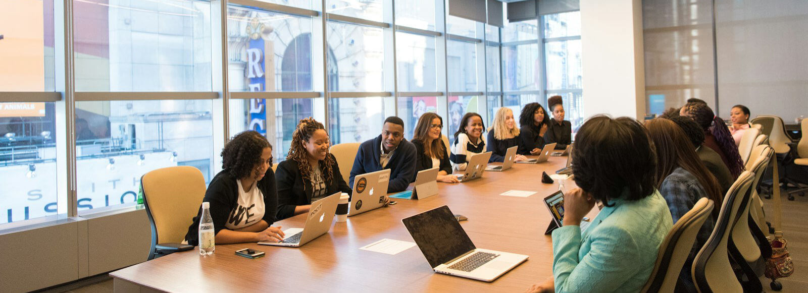 découvrez notre cabinet d'expertise comptable à paris, offrant des services personnalisés pour les entreprises de toutes tailles. profitez de notre expertise pour optimiser votre gestion financière et fiscale.