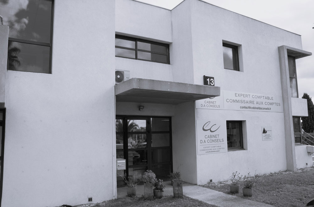 découvrez notre cabinet d'expertise comptable situé rue amelot, offrant des services personnalisés pour les entreprises et les particuliers. notre équipe d'experts vous accompagne dans la gestion de vos finances, la déclaration fiscale et l'optimisation de votre comptabilité. faites confiance à notre savoir-faire pour le succès de votre projet.