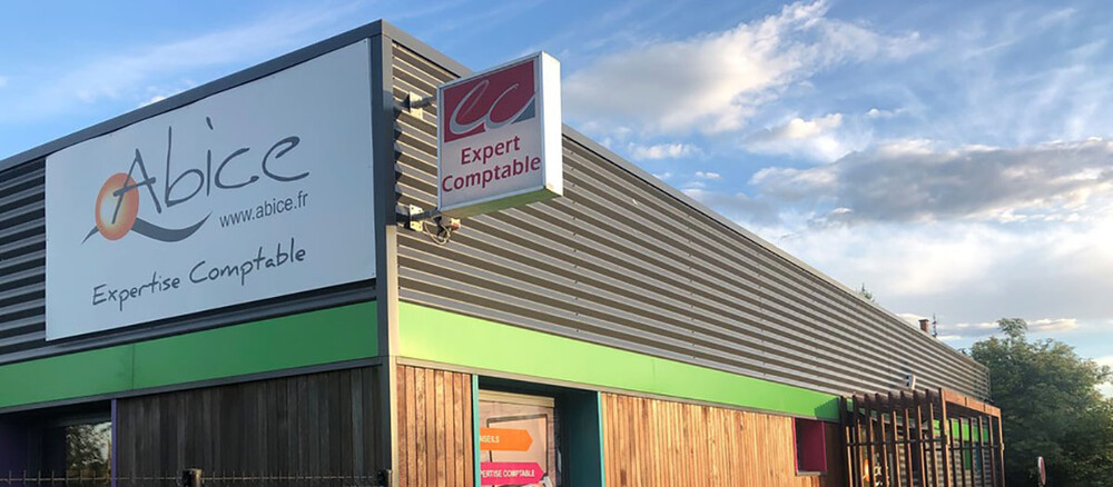 découvrez notre cabinet d'expertise comptable à saint-omer, dédié à vous accompagner dans la gestion de vos finances. profitez de conseils personnalisés et de services adaptés à vos besoins pour optimiser votre comptabilité et garantir la réussite de votre entreprise.