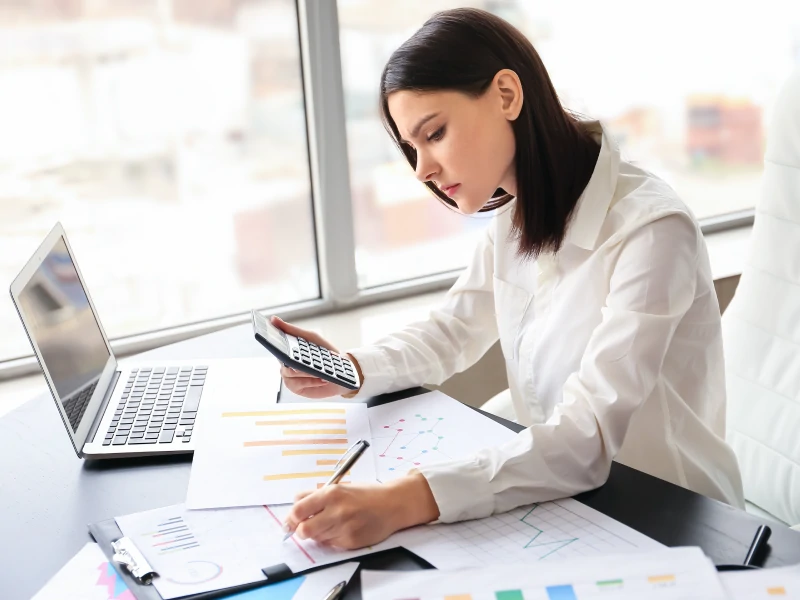 découvrez notre cabinet expert-comptable, dédié à la gestion financière et à l'optimisation de vos comptes. bénéficiez de conseils personnalisés, d'un accompagnement professionnel et d'une expertise reconnue pour garantir la réussite de votre entreprise.