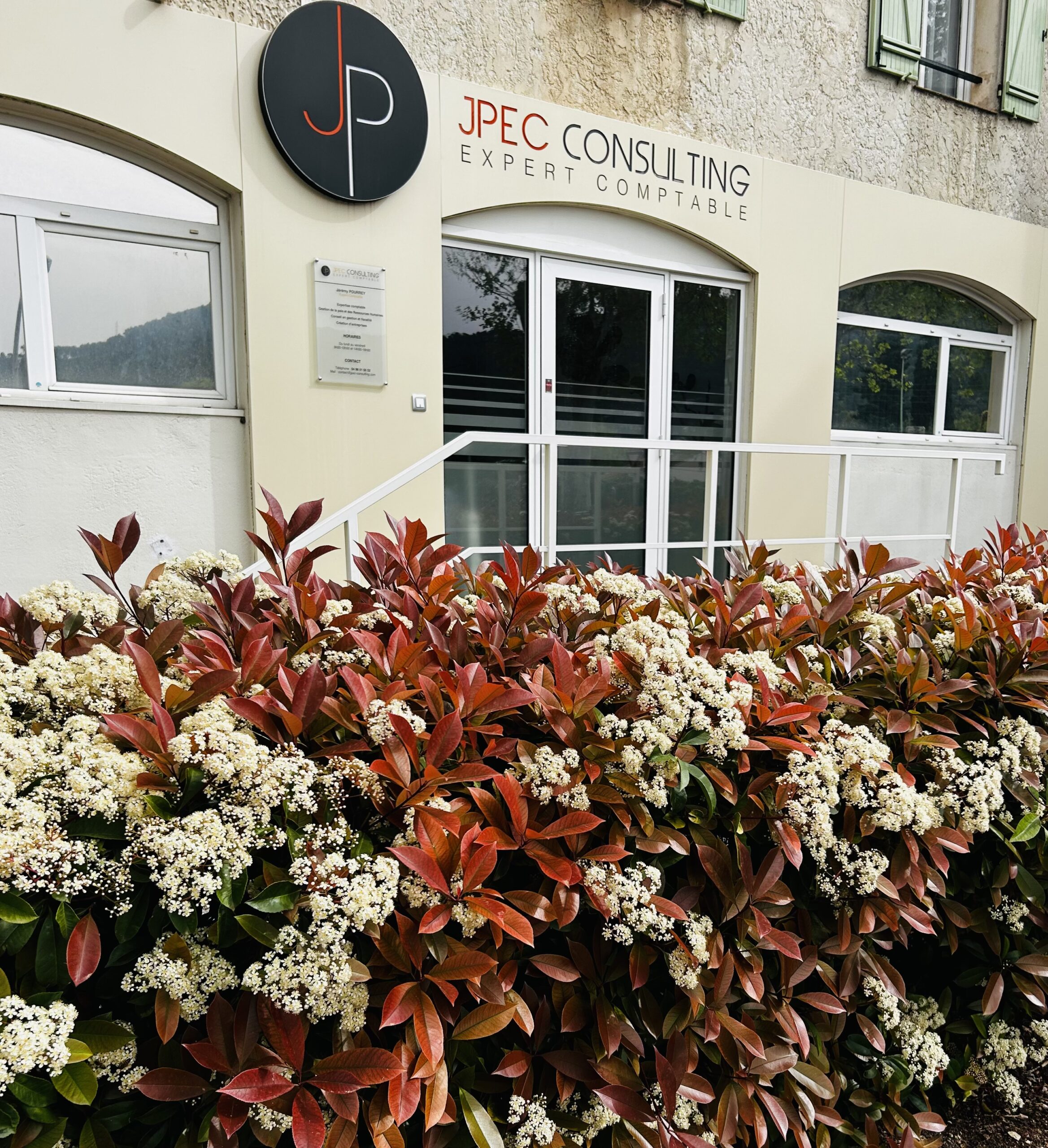 découvrez le cabinet magnen, votre expert-comptable de confiance. nous vous accompagnons dans la gestion de votre entreprise, l'optimisation de votre fiscalité et le pilotage de votre activité. bénéficiez d'un service personnalisé et de conseils adaptés à vos besoins.